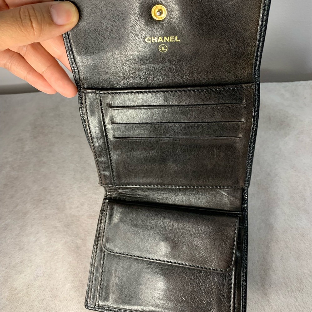 Authentic Chanel Caviar Compact Wallet - Picture 12 of 14